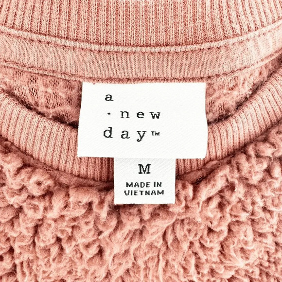 A New Day Fuzzy Teddy Sweater Womens Size M Brown Sherpa Crew Neck Pullover - Picture 6 of 6